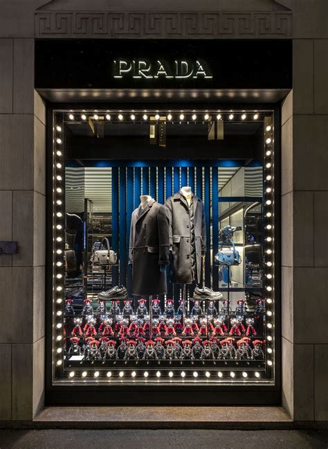 PRADA 2018 Christmas Window Display 